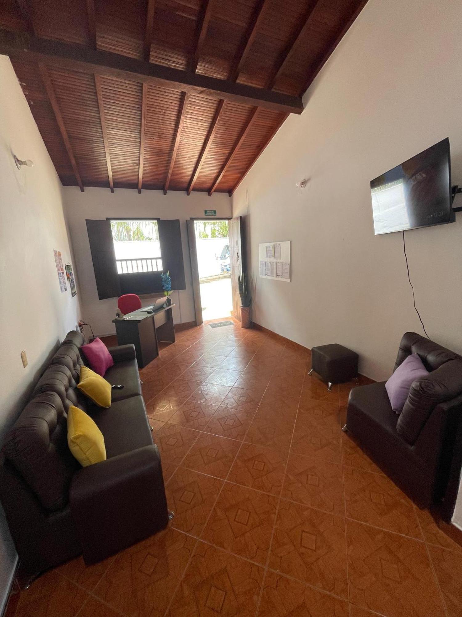 Hostel La Hormiga Баричара Экстерьер фото